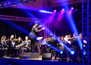 Big Band da Orquestra Filarmônica se apresenta no Natal Iluminado