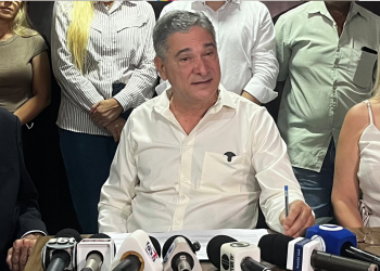 Sandro cogita decretar situação de emergência na saúde