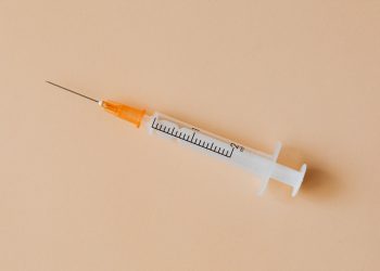 Rússia anuncia vacina contra o câncer para 2025