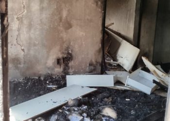 Jovem em surto psicótico ateia fogo na própria casa