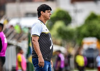 Democrata confirma permanência do técnico e segue em busca de antiga promessa do Cruzeiro