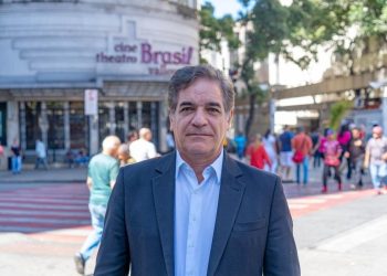 Fecomércio MG e deputados na luta para adiar pagamento do IPVA