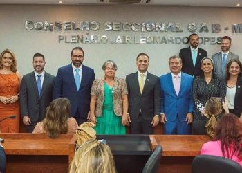 Diretoria da CAAMG para os próximos três anos toma posse administrativamente