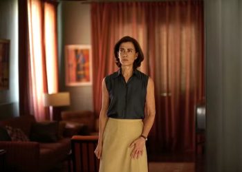 Estar aqui, ali e lá(tinidades)