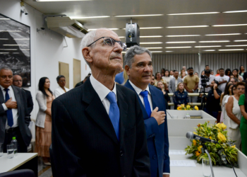 Posse de Sandro e Mourão marca início de novo ciclo político em Valadares