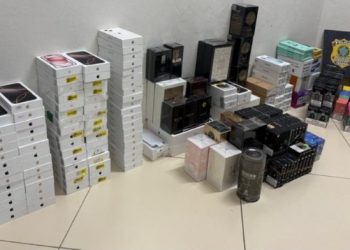 PRF apreende mercadorias importadas sem nota fiscal em ônibus com destino a Ipatinga