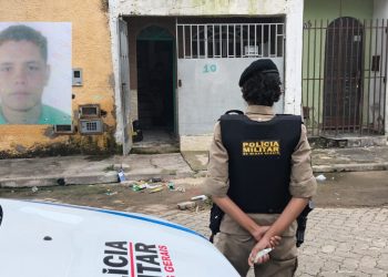 Jovem é atingido por tiros, corre para dentro de casa, mas morre no local