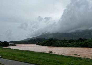 Nível do Rio Doce sobe 4 cm durante a madrugada, mas tendência é de queda, segundo Defesa Civil