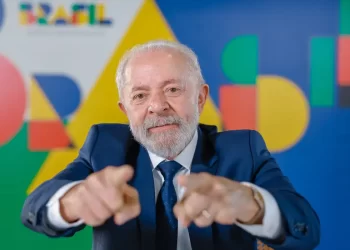 Brasil vai aplicar reciprocidade em caso de taxação dos EUA, diz Lula