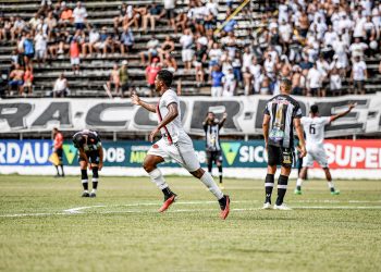 Democrata é goleado por Pouso Alegre e se complica ainda mais no Campeonato Mineiro
