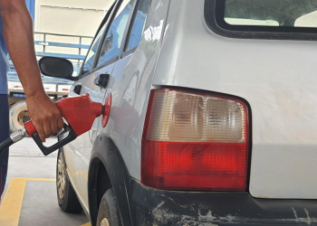O litro da gasolina comum ultrapassa R$ 6,50 em Valadares nas primeiras semanas de fevereiro