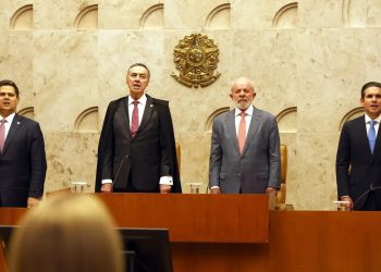 Barroso: Três Poderes estão unidos pelos princípios da Constituição