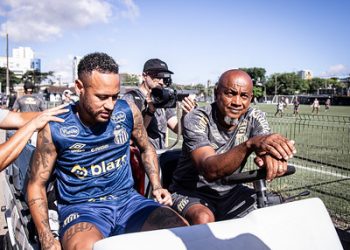 Neymar vai da euforia à queda e termina ‘1ª fase’ no Santos com polêmicas