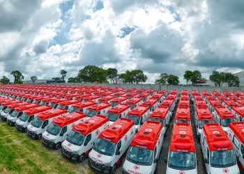 Lula entrega 789 novas ambulâncias para a frota do Samu