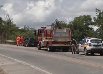 Duplo homicídio na BR-381: sobrevivente se apresenta à polícia e relata o crime