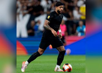 Marcelinho Carioca detona atuação de Memphis no Corinthians