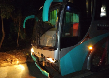 Mulher morre após ser atropelada por ônibus na BR-381 em Valadares