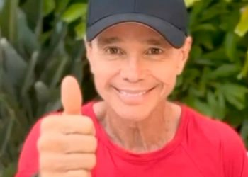 Lutando contra câncer, Netinho raspa a cabeça