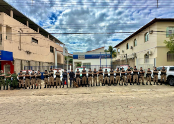 Operação resulta na condução de seis pessoas para delegacia; três são adolescentes