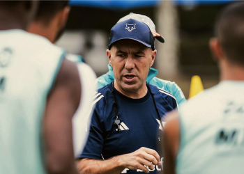 Sabemos que o Brasileirão tem muitos jogos e precisamos de um elenco com soluções