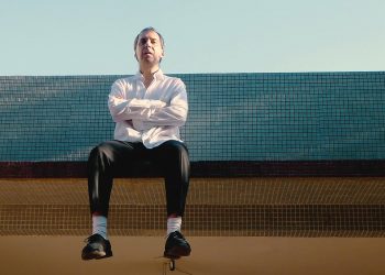 Arnaldo Antunes lança novo álbum de peso com parceria de David Byrne