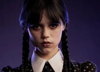 Jenna Ortega conta que roteiristas já estão trabalhando na terceira temporada de ‘Wandinha’