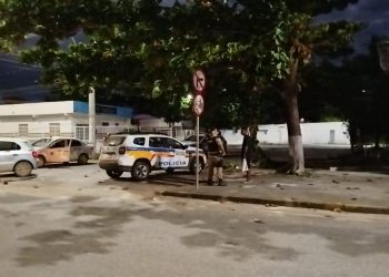 Homem é brutalmente assassinado a pauladas, arrastado e atropelado por locomotiva