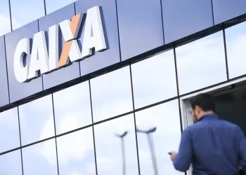 Caixa libera abono salarial para nascidos em fevereiro