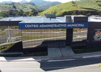 Caratinga faz exoneração em massa