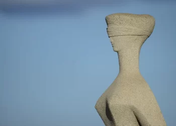 STF tem maioria para manter suspensão da rede social Rumble