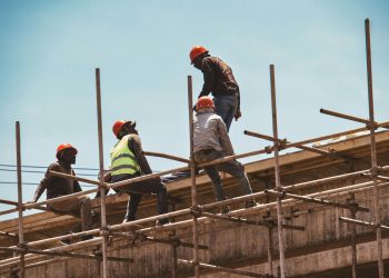 Construção: 71% das empresas alegam escassez de mão de obra