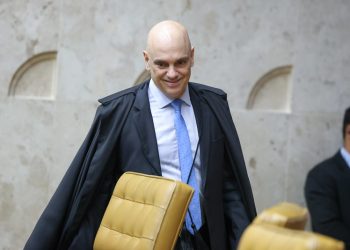 Moraes diz que presos do 8/1 podem receber visita de autoridade religiosa