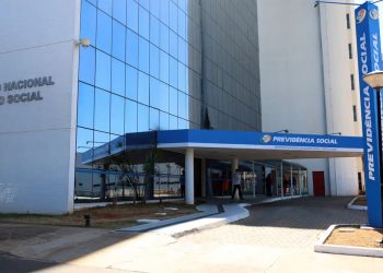 INSS: 13º antecipado injetará R$ 73,3 bi na economia; veja calendário