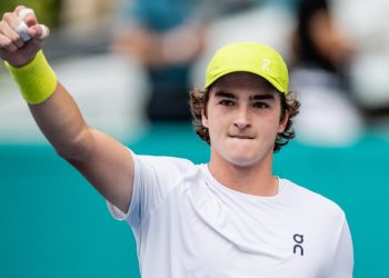 NY Times se rende a João Fonseca, fenômeno brasileiro no tênis, e faz previsão por taças em ‘locais históricos’