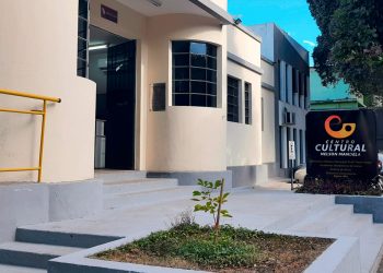 Biblioteca Pública começa a oferecer consultas ao acervo através do WhatsApp