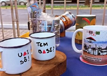 Designer expõe artesanato inspirado nas paisagens valadarenses