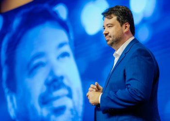 AMM firma parceria com a Academia Vitorino e Mendonça para oferecer curso de Comunicação Governamental para prefeituras