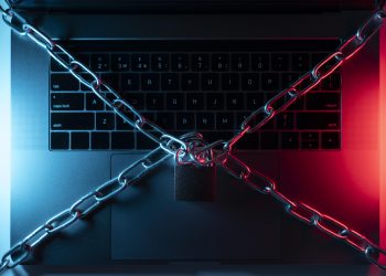 Homens são condenados à prisão por divulgarem vídeos íntimos em Minas