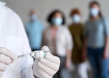 Vacinação e ações de saúde mobilizam Praça Rosa Daflon neste sábado