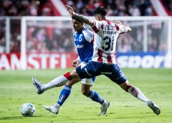 Cruzeiro e Unión Santa Fé se despedem da Sul-Americana em jogo de “cumprimento de tabela”