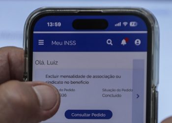Aposentados e pensionistas serão notificados pelo INSS sobre descontos indevidos a partir de terça