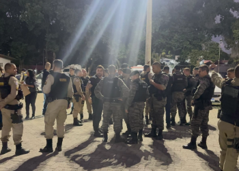 Polícia realiza operação contra organização criminosa em Periquito e Contagem