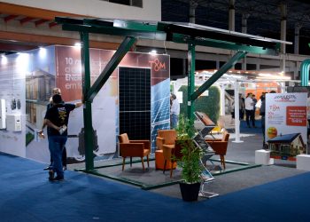 Sicredi fortalece presença em Valadares e celebra expansão na Expoleste 2025