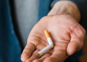 Valadares promove ações contra o tabagismo e reforça alerta para o câncer de boca no Maio Vermelho