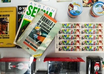 Centro Cultural Nelson Mandela recebe exposição ‘Ayrton Senna Sempre’