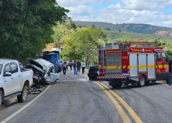 Acidente entre três veículos deixa cinco feridos na BR-259