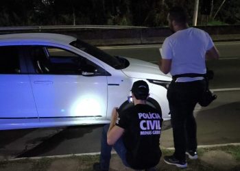 Motorista de aplicativo é alvo de tiros durante parada em rua