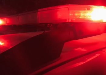 Jovem é preso após violar sepulturas para realizar despacho religioso