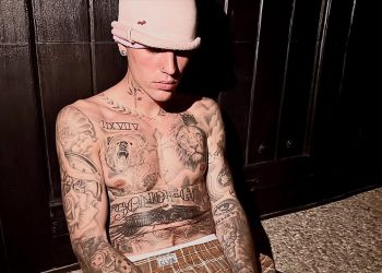 Justin Bieber volta a preocupar fãs com vídeos de reflexões confusas