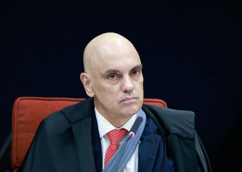 Vídeo mostra bronca de Moraes em chefe do Exército no governo Bolsonaro